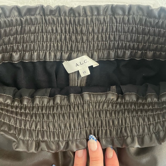 A.L.C. Kaleb Vegan Leather High-Waisted Shorts Size XS - Picture 11 of 11